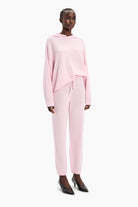 Eloise cashmere Trousers - English Rose – side view
