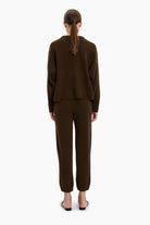 Eloise cashmere Trousers - Smoked Brown – back view
