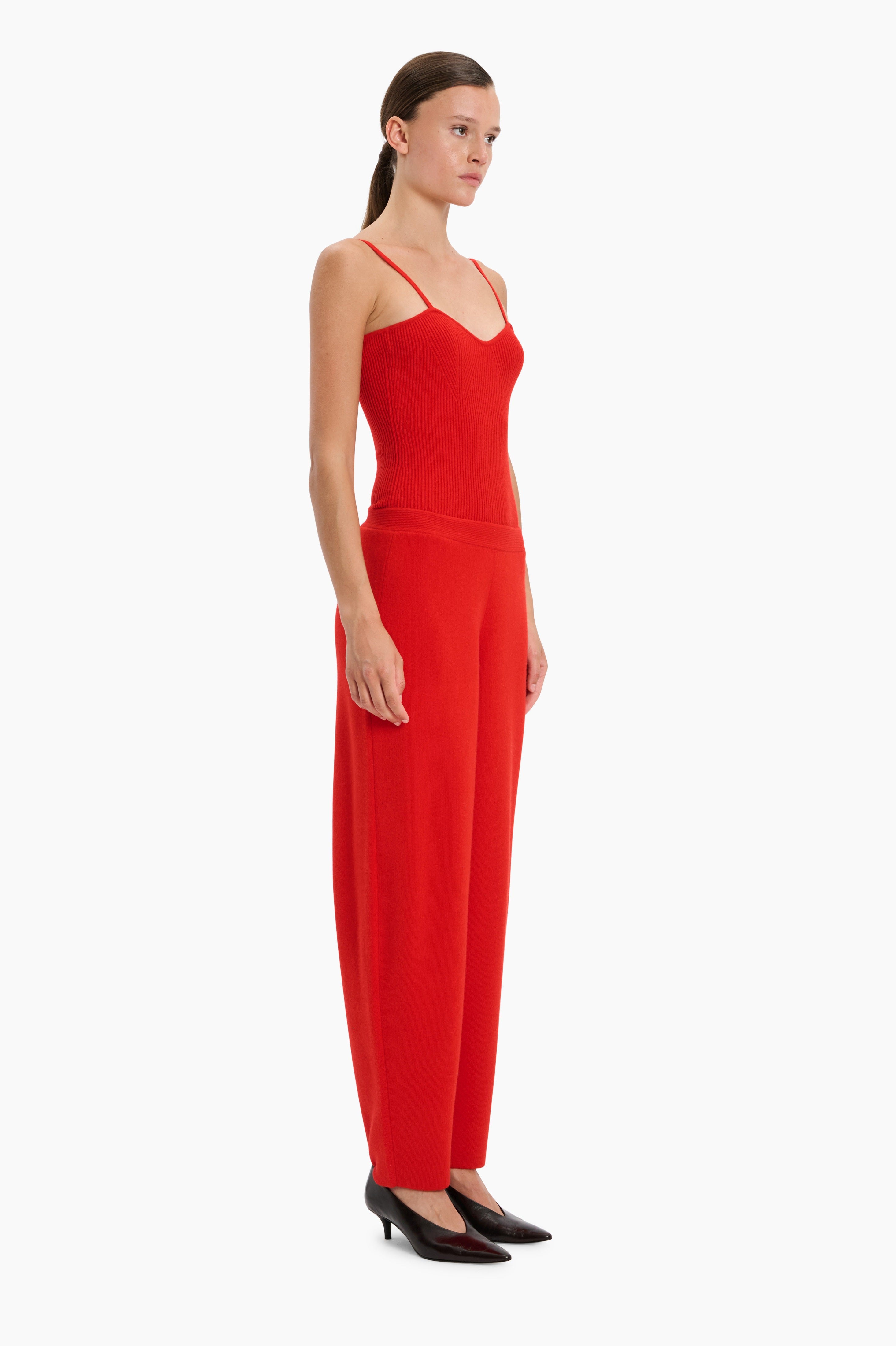 Hayden cashmere Trousers - Lipstick Red – side view