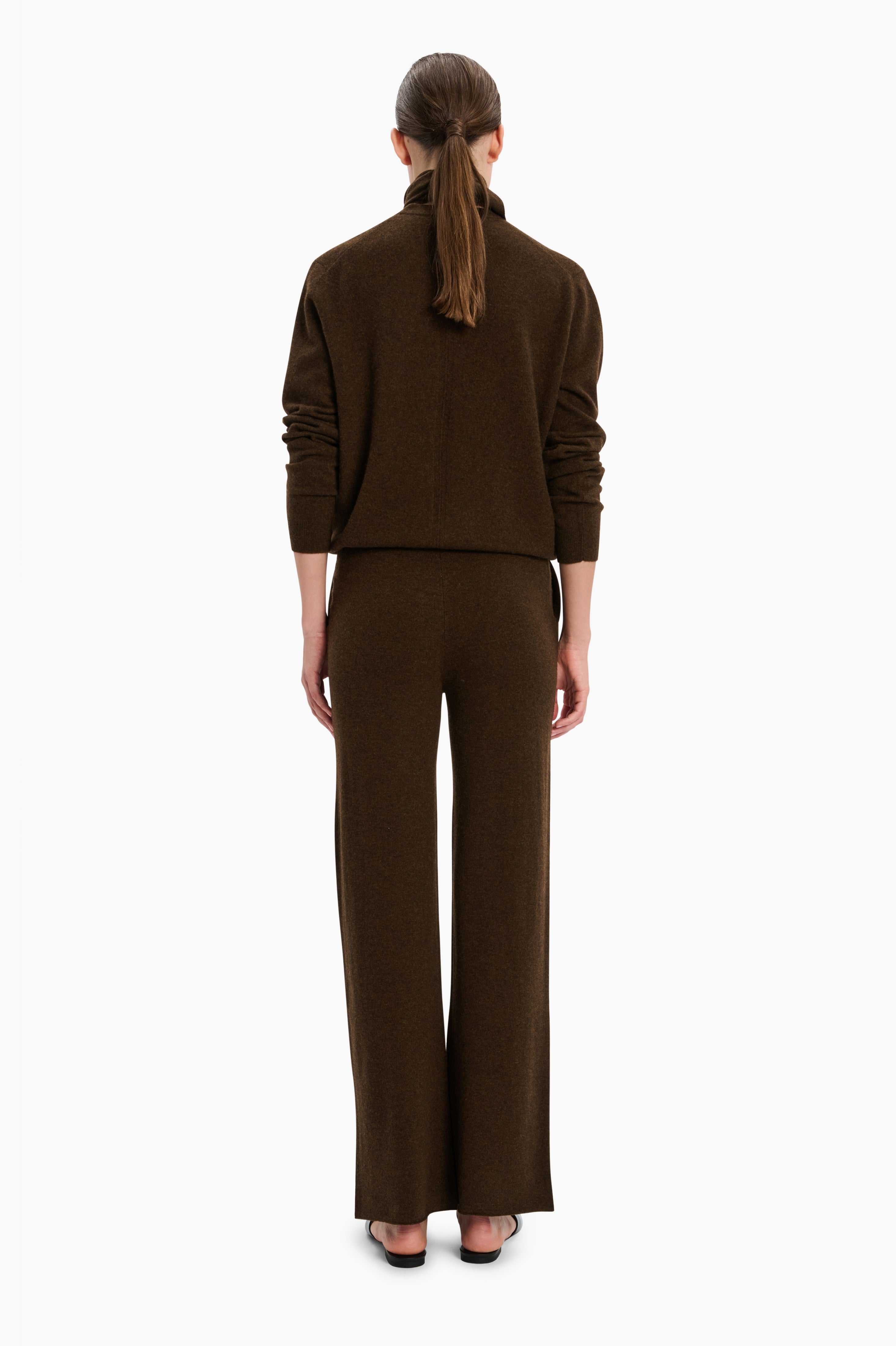 Brickwell cashmere Trousers - Smoked Brown – back view