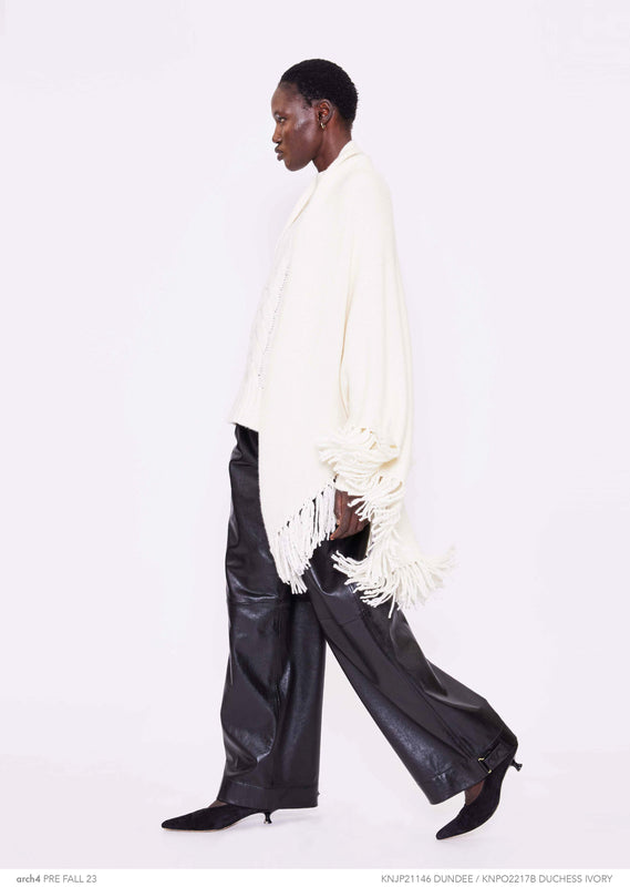 Lookbook_AW23_Women-text-6.jpg