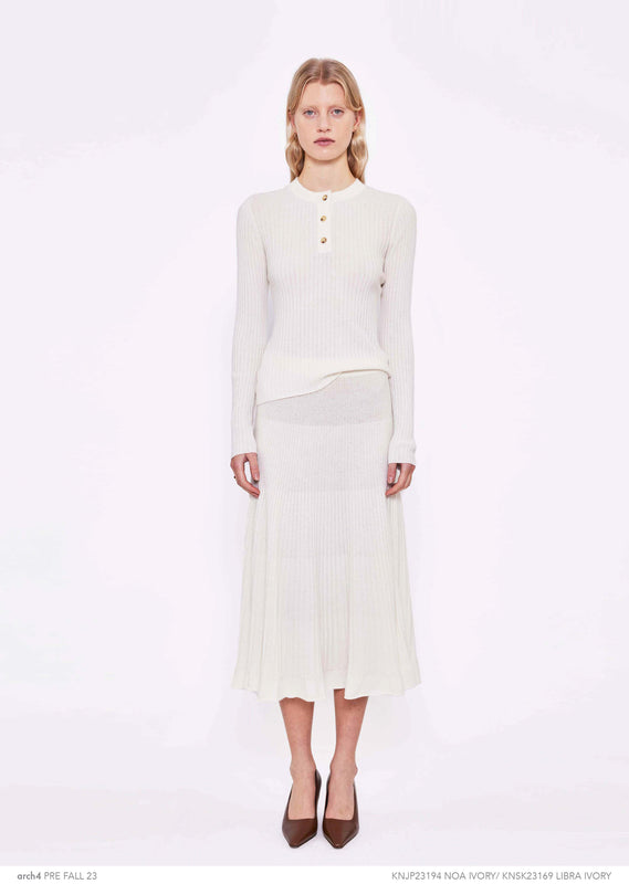 Lookbook_AW23_Women-text-7.jpg