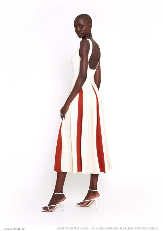 Lookbook_SS23_Women-35.jpg