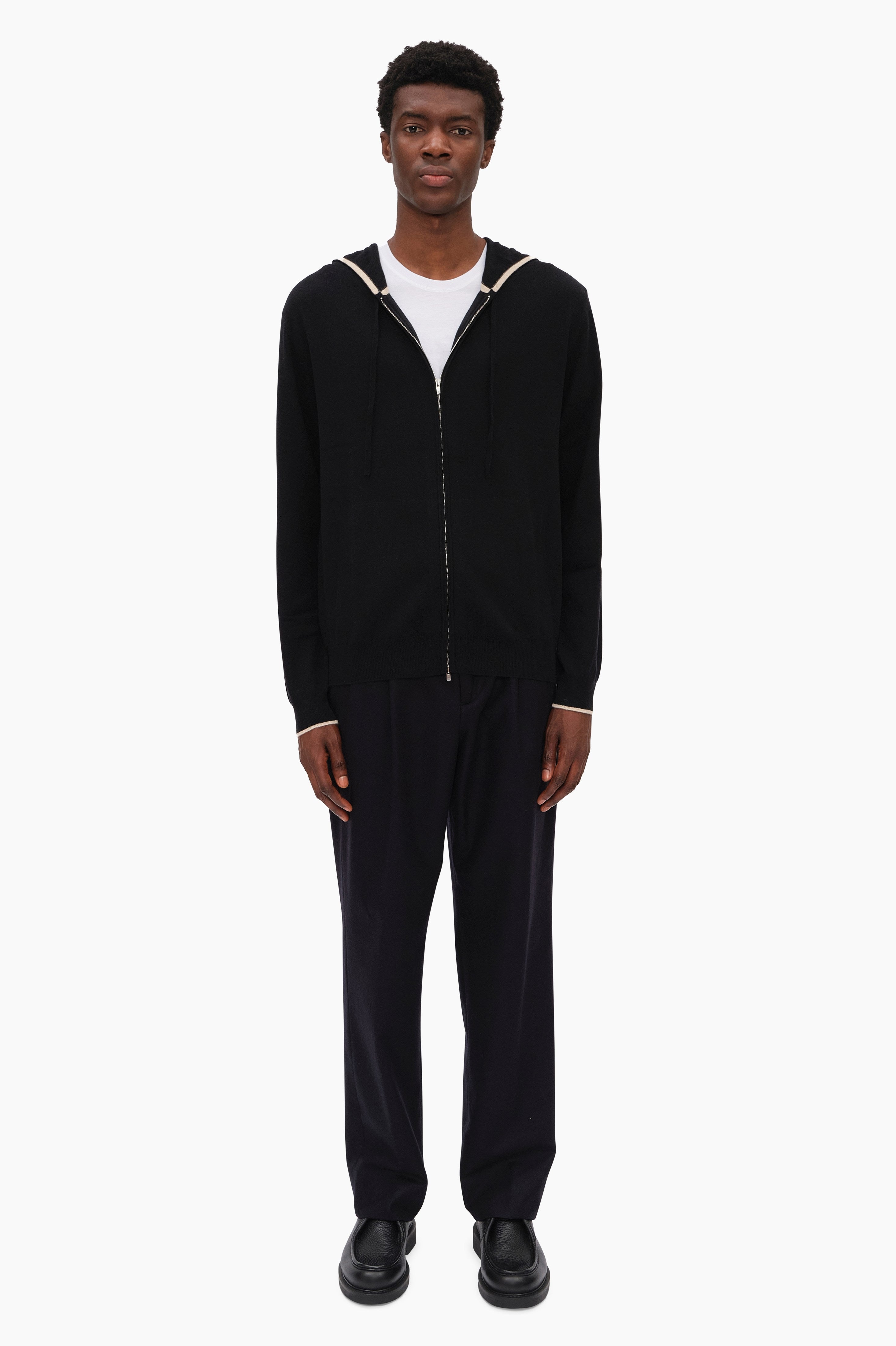 Maddison cashmere Hoodie - Black – front view