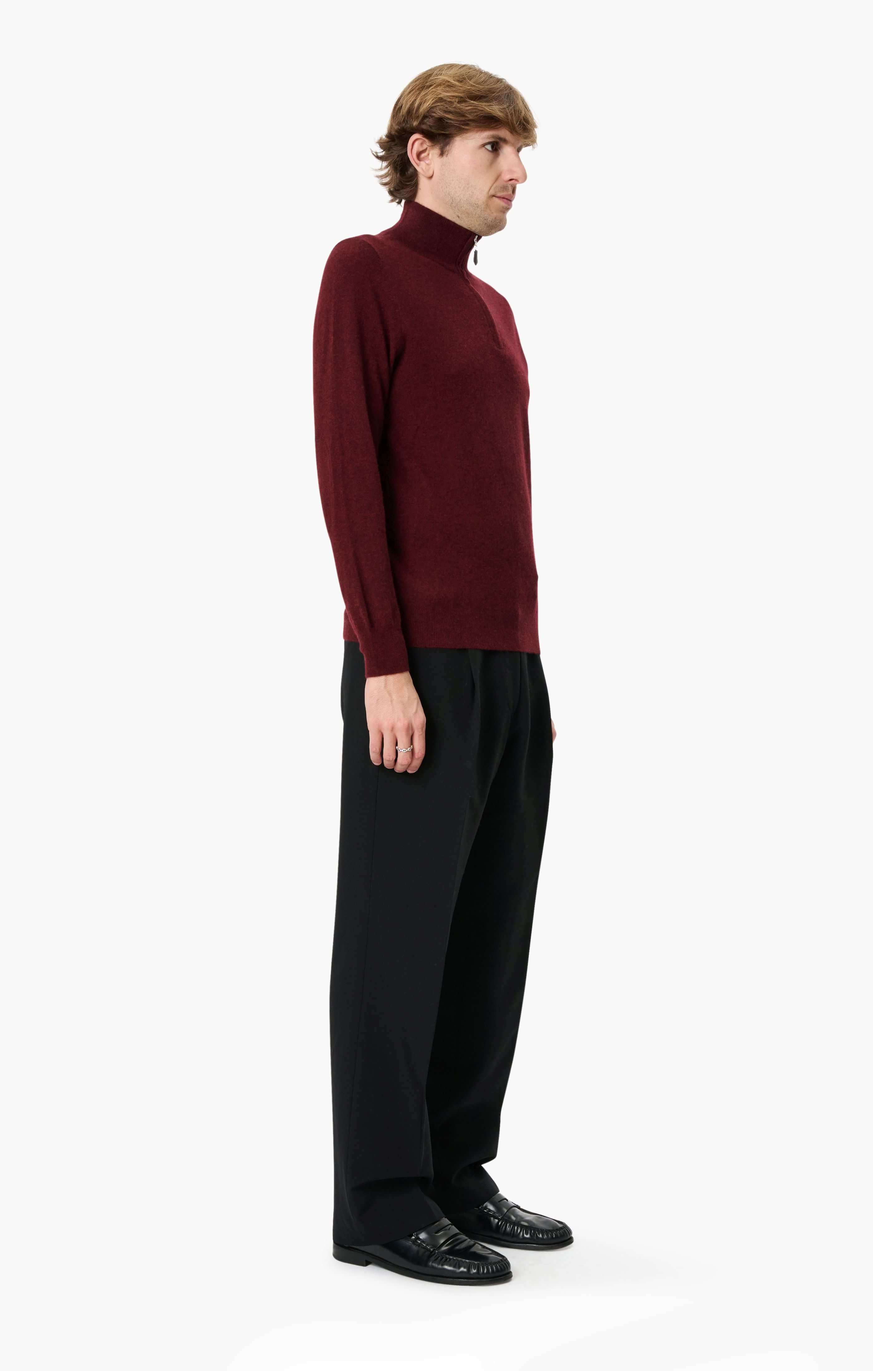 Mr Fenchurch cashmere Sweater - New Burgundy – side view
