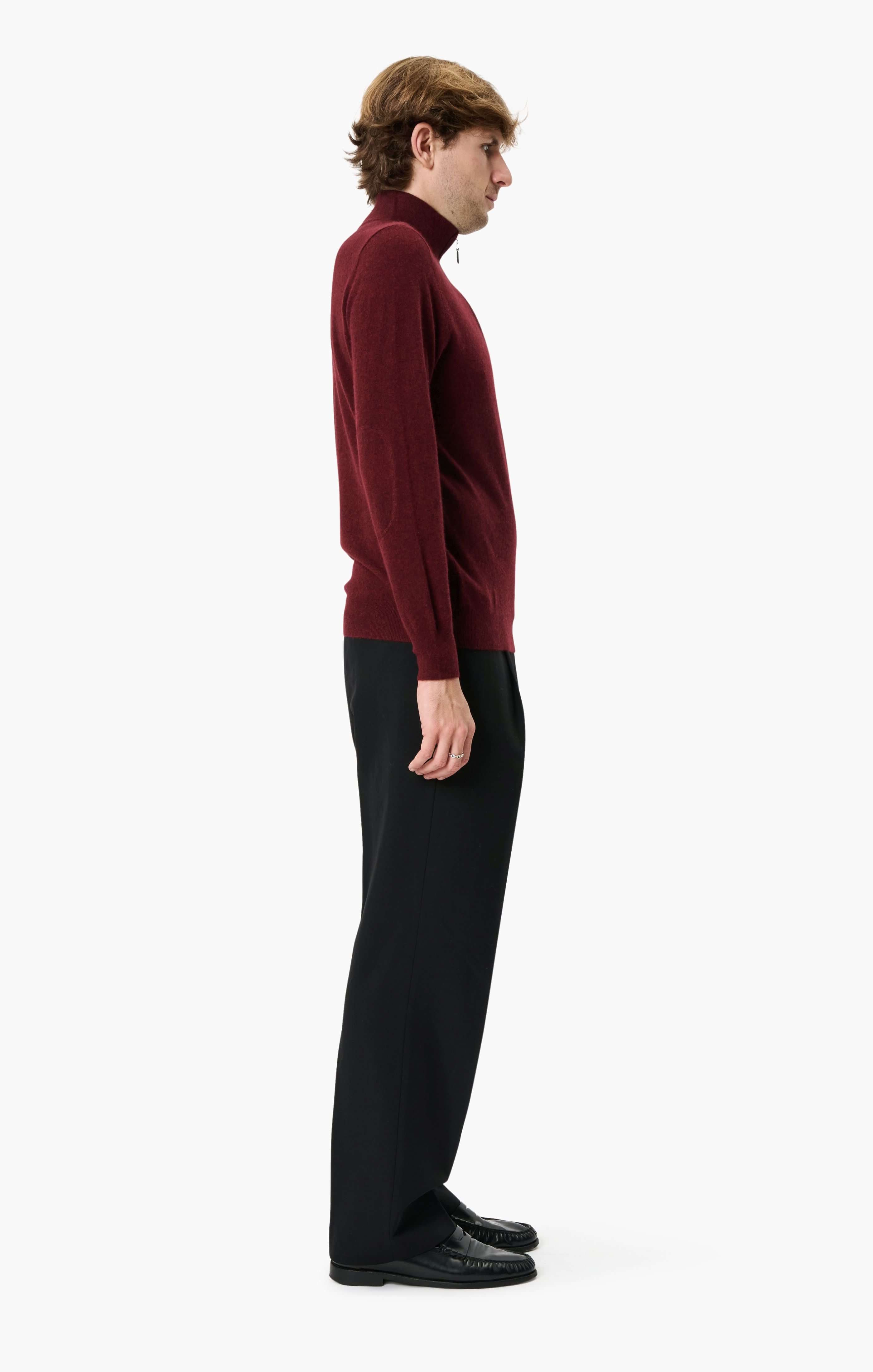 Mr Fenchurch cashmere Sweater - New Burgundy – side view