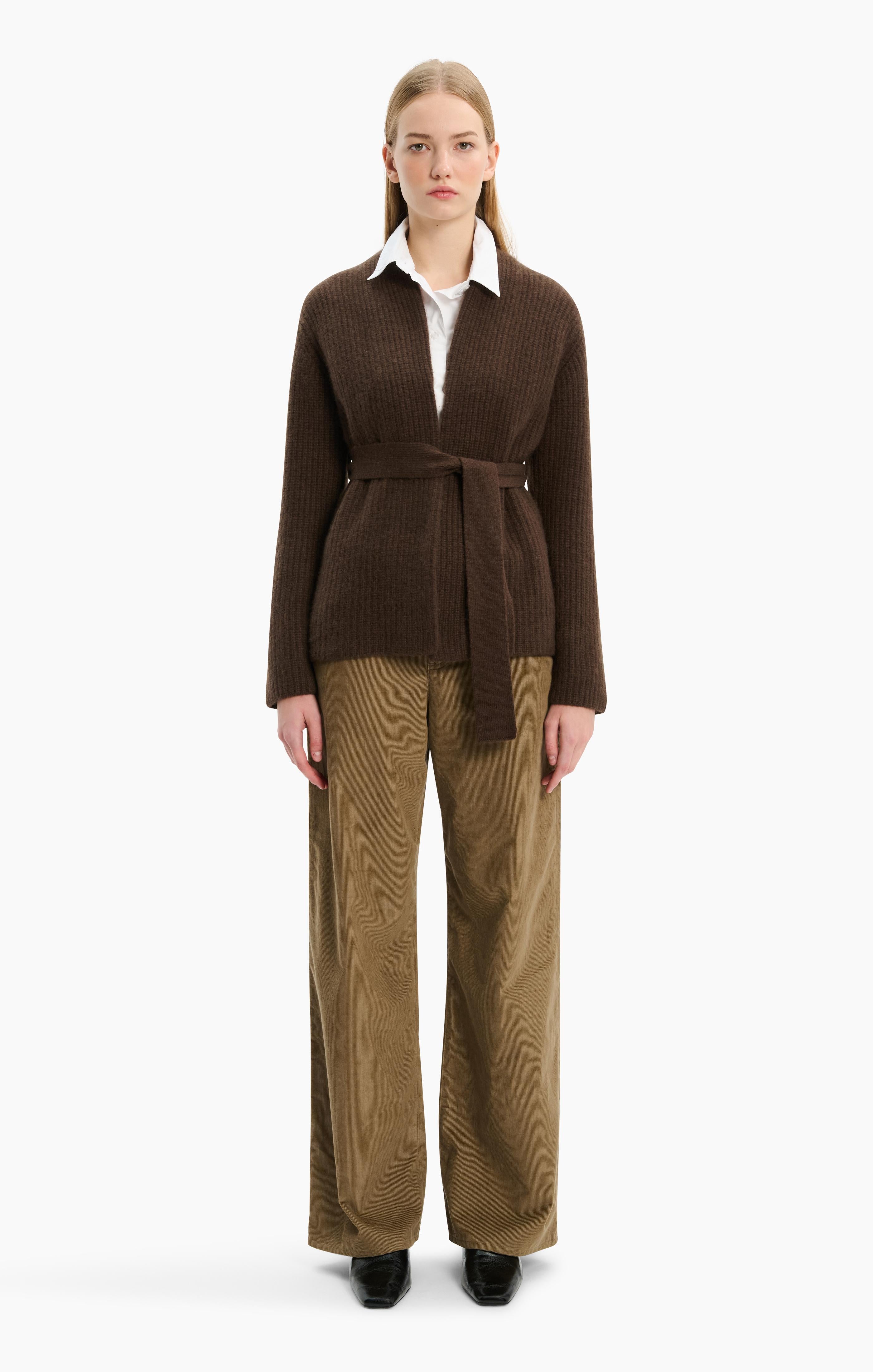 Sasha Ribbed Cashmere Cardigan in Ebony for Women | arch4