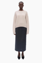 The Ivy cashmere Sweater - Bath Stone – front view